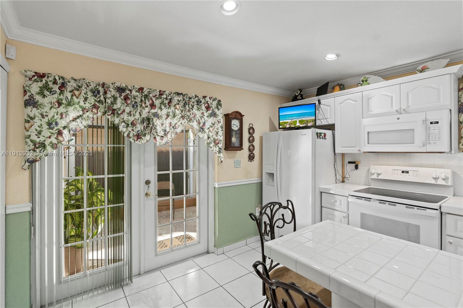 WESTVIEW VILLAS II CONDO - Residential