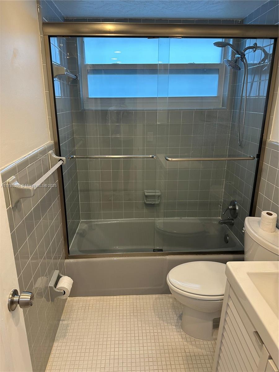 255 Sunrise Dr 203