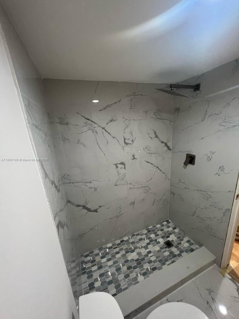 VERABELLA FALLS CONDO - Residential Lease