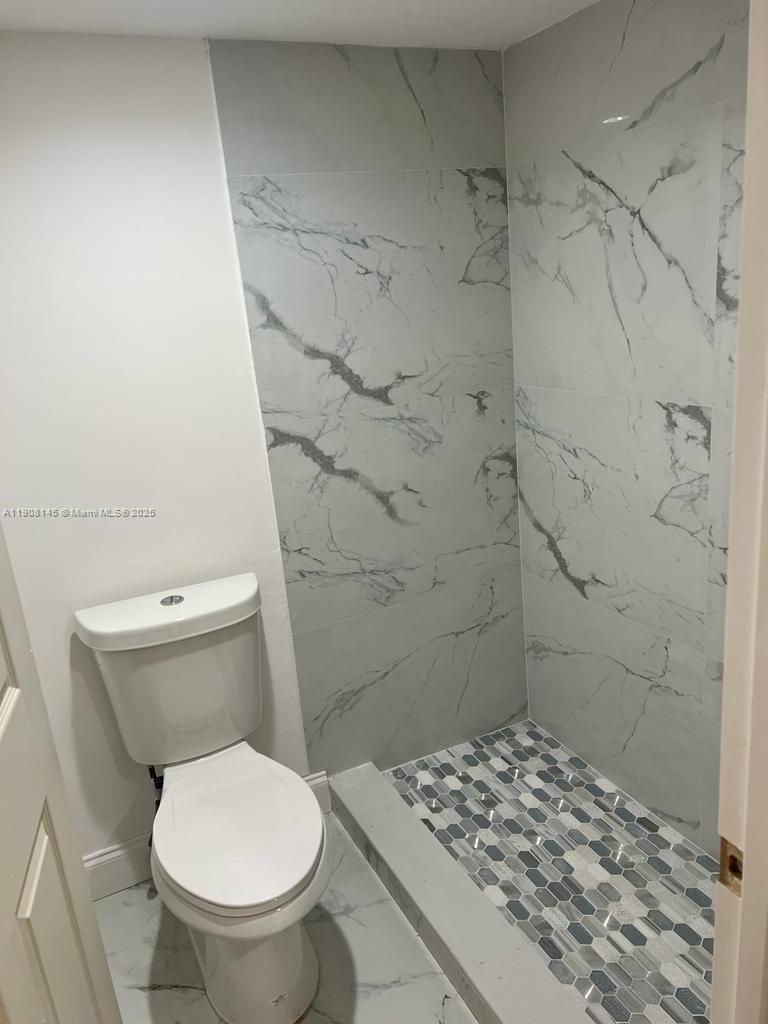 VERABELLA FALLS CONDO - Residential Lease