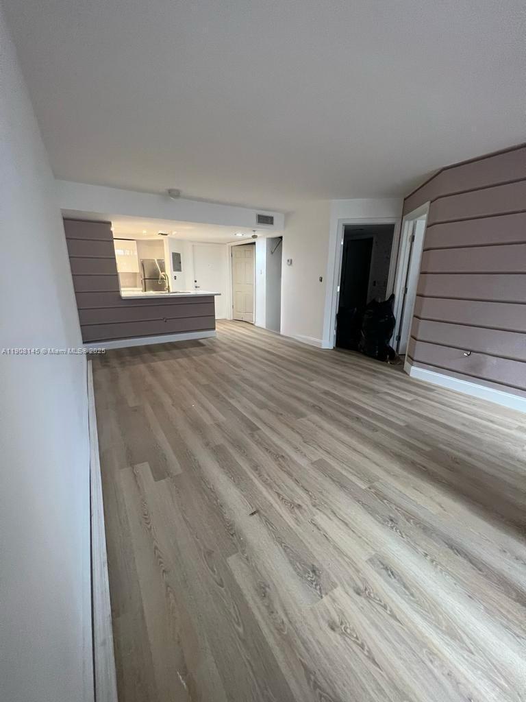 VERABELLA FALLS CONDO - Residential Lease