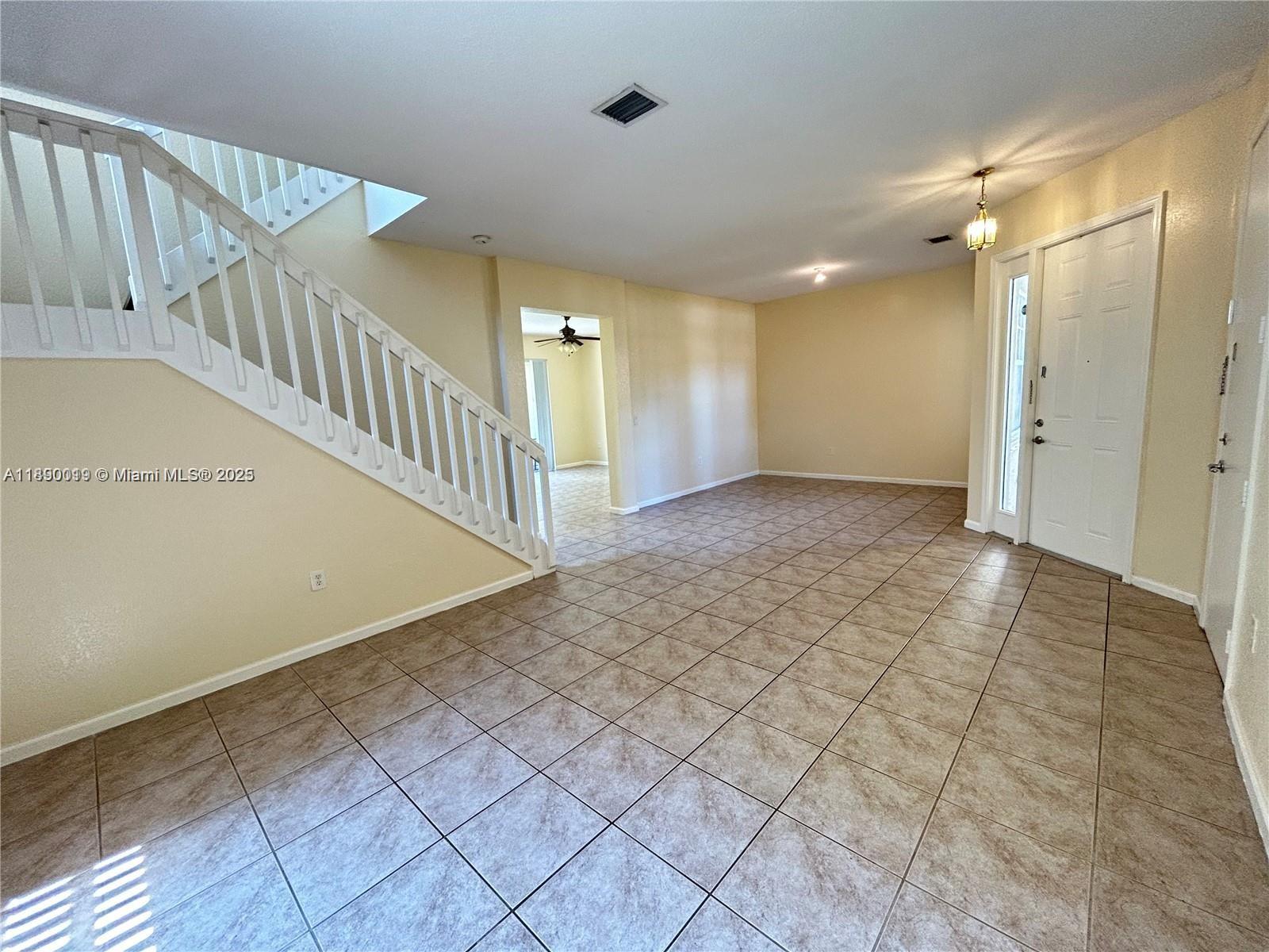 MINI ASSEMBLAGE PUD 1 - Residential Lease
