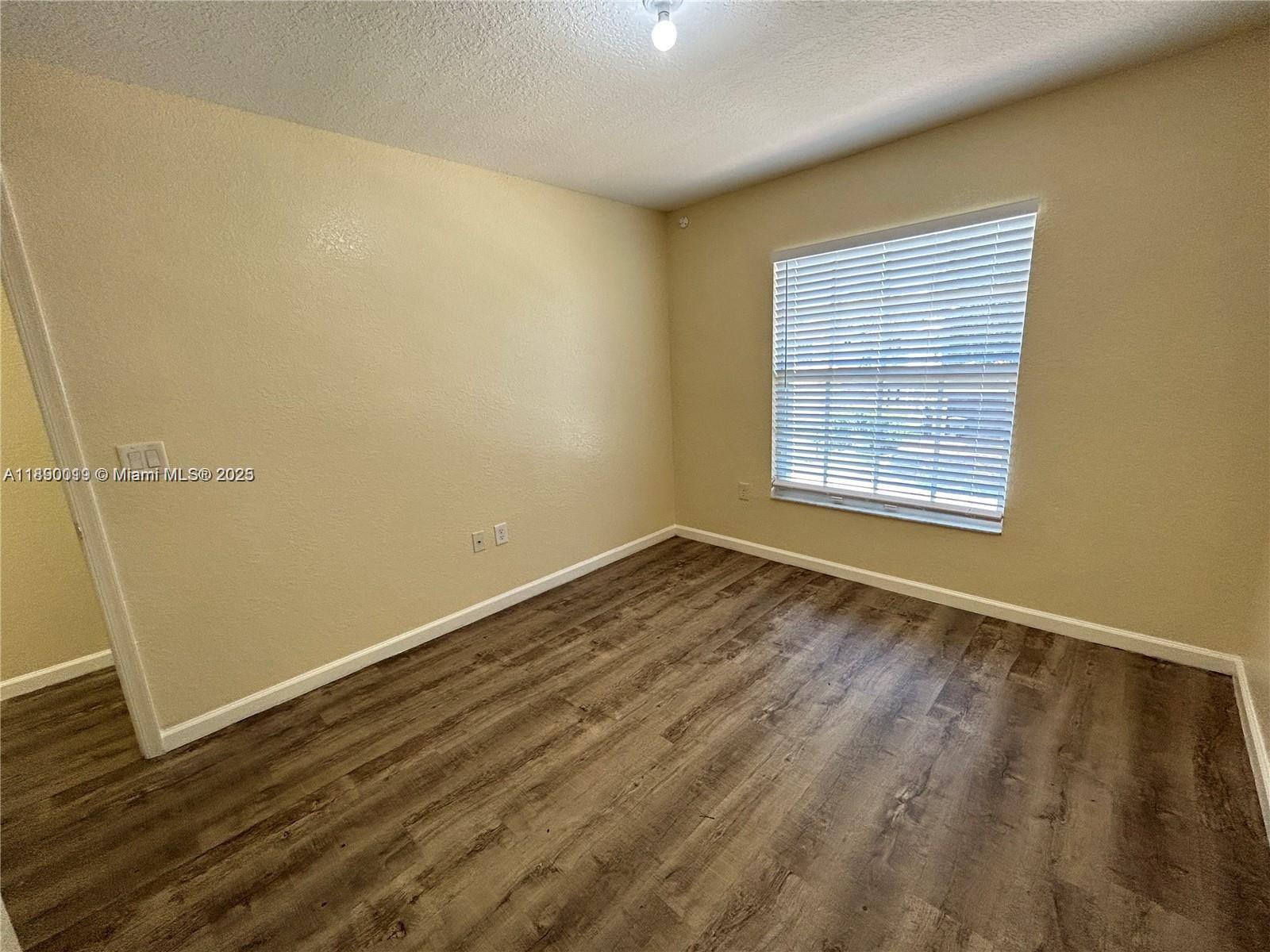 MINI ASSEMBLAGE PUD 1 - Residential Lease