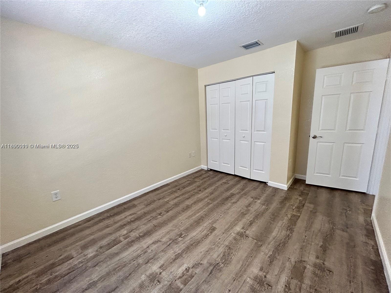 MINI ASSEMBLAGE PUD 1 - Residential Lease