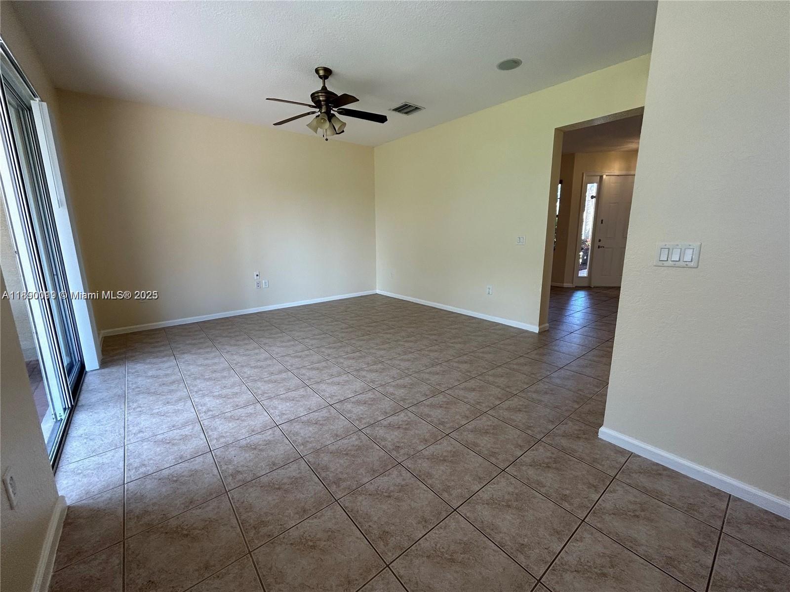 MINI ASSEMBLAGE PUD 1 - Residential Lease
