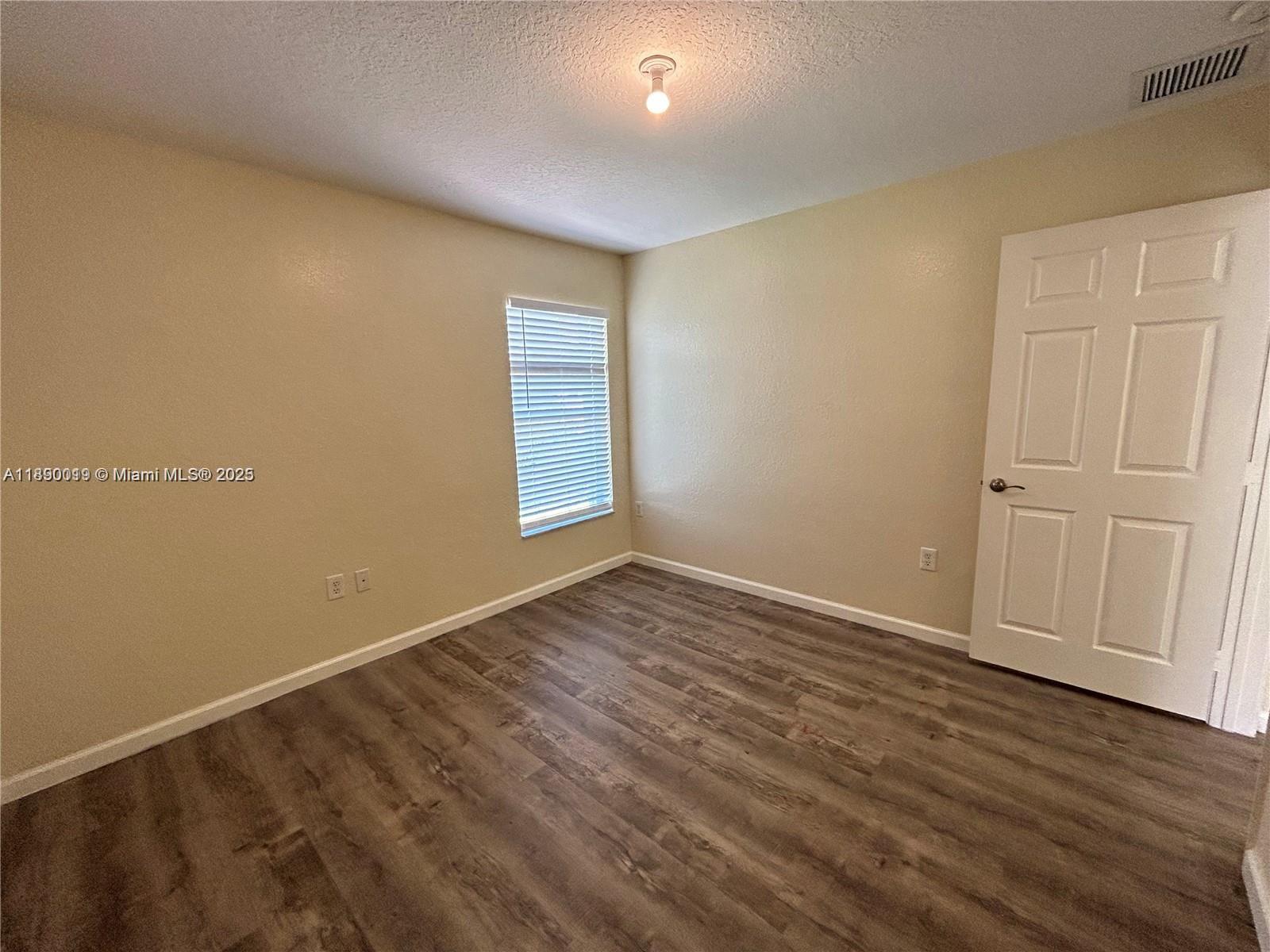 MINI ASSEMBLAGE PUD 1 - Residential Lease