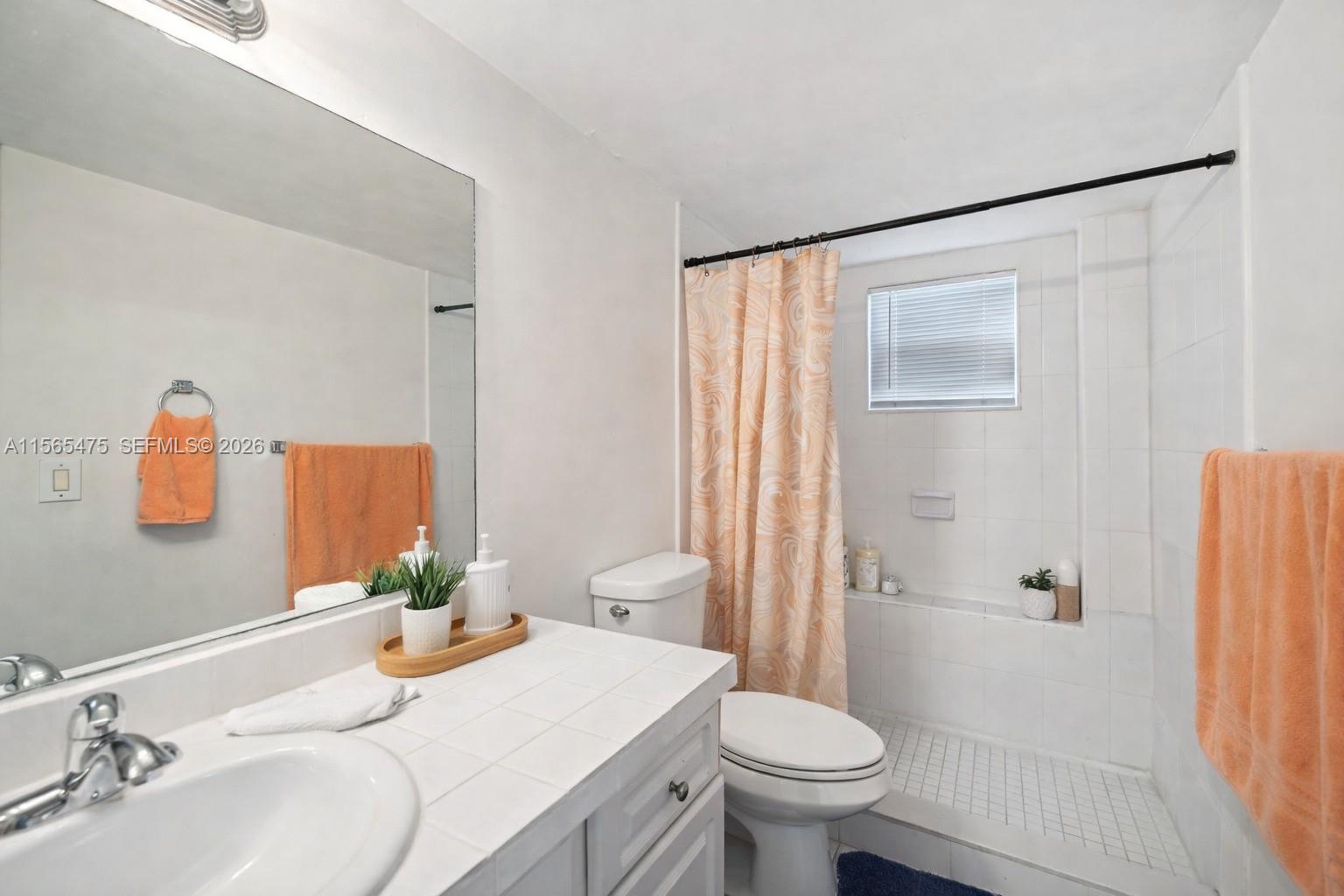 LAS VISTAS AT DORAL CONDO - Residential