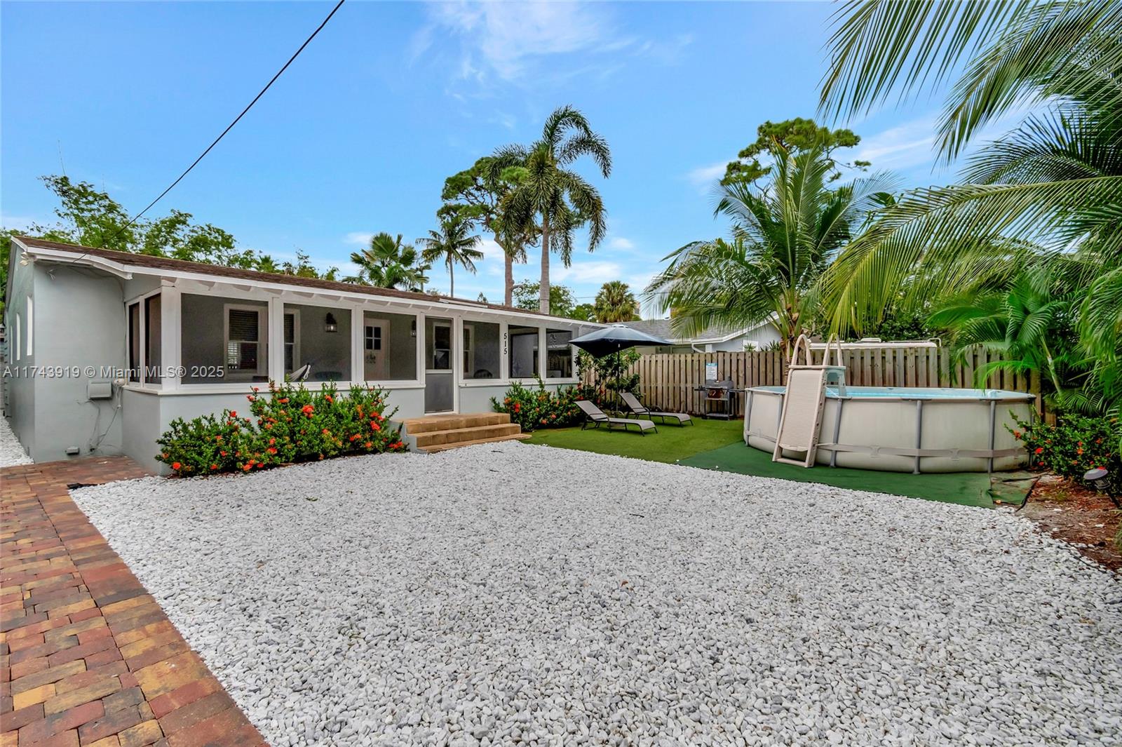 515 Sw 9th St, Fort Lauderdale, Broward County, Florida - 2 Bedrooms  
1 Bathrooms - 
