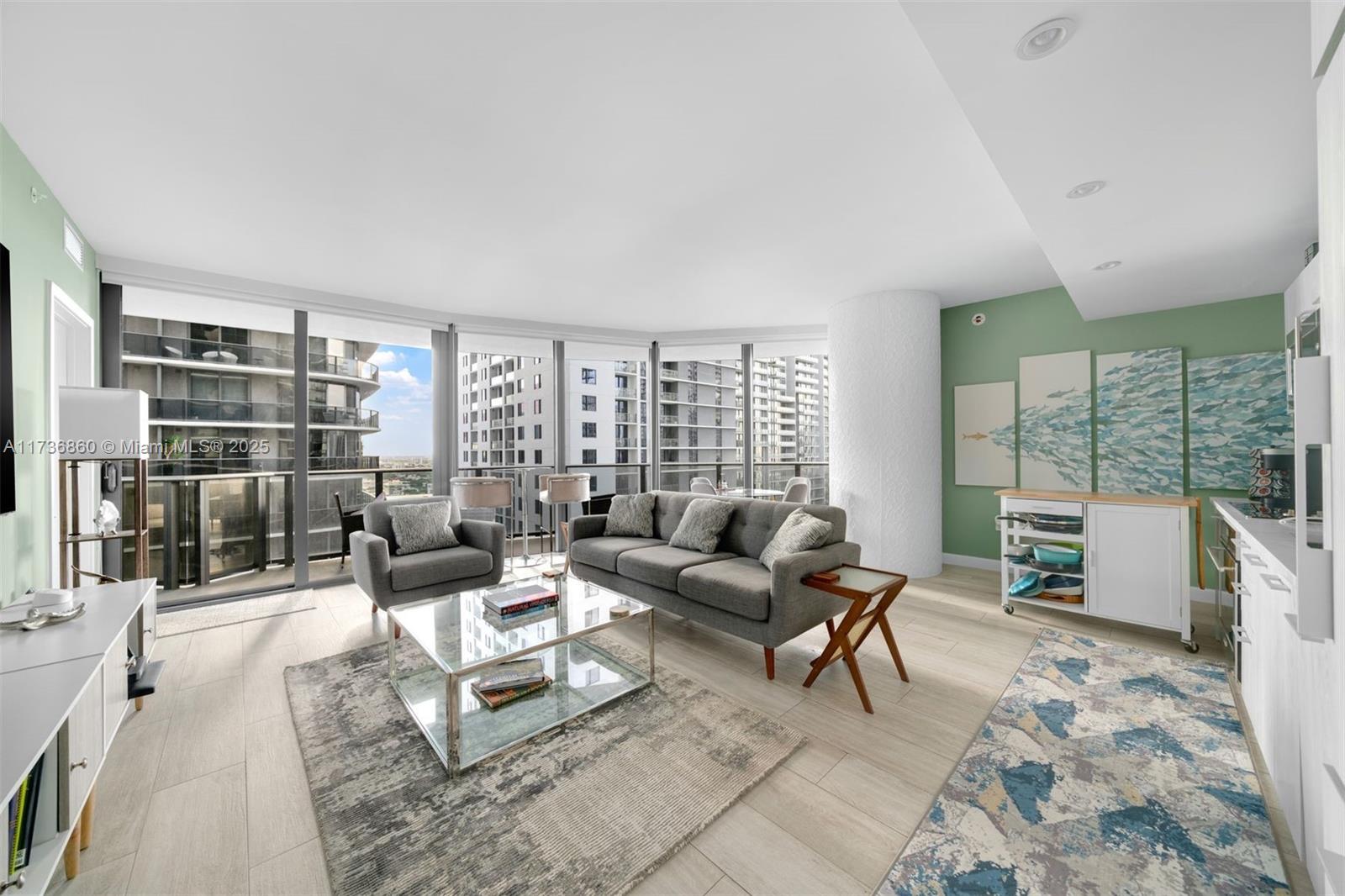 Property for Sale at 45 Sw 9th St 2608, Miami, Broward County, Florida - Bedrooms: 2 
Bathrooms: 2  - $899,000