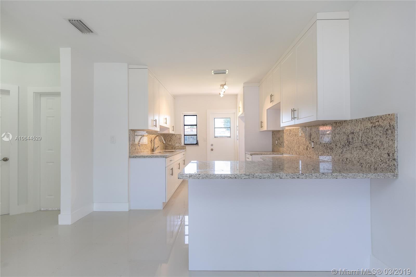 LE JEUNE MANORS - Residential