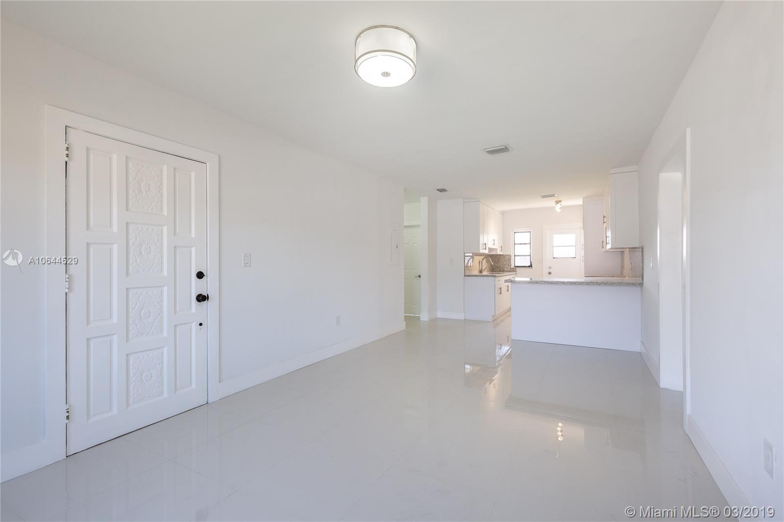 LE JEUNE MANORS - Residential