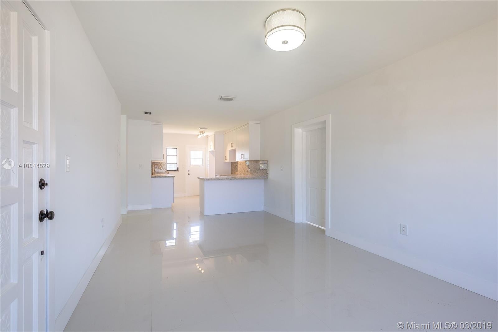 LE JEUNE MANORS - Residential