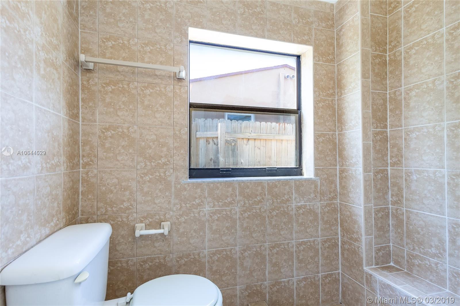 LE JEUNE MANORS - Residential