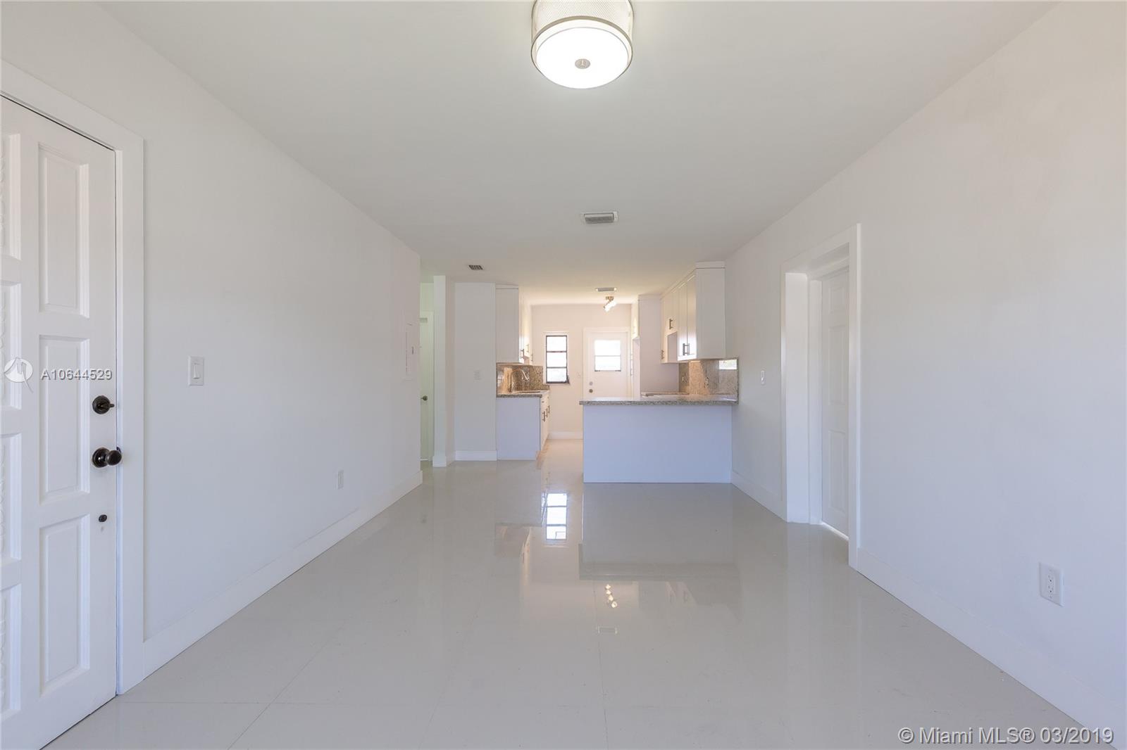 LE JEUNE MANORS - Residential