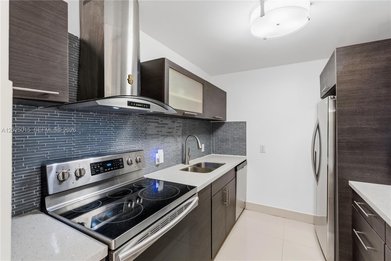 3625 N Country Club Dr 402, Aventura, FL, 33180/$269,000 2 3625 N Country Club Dr 402