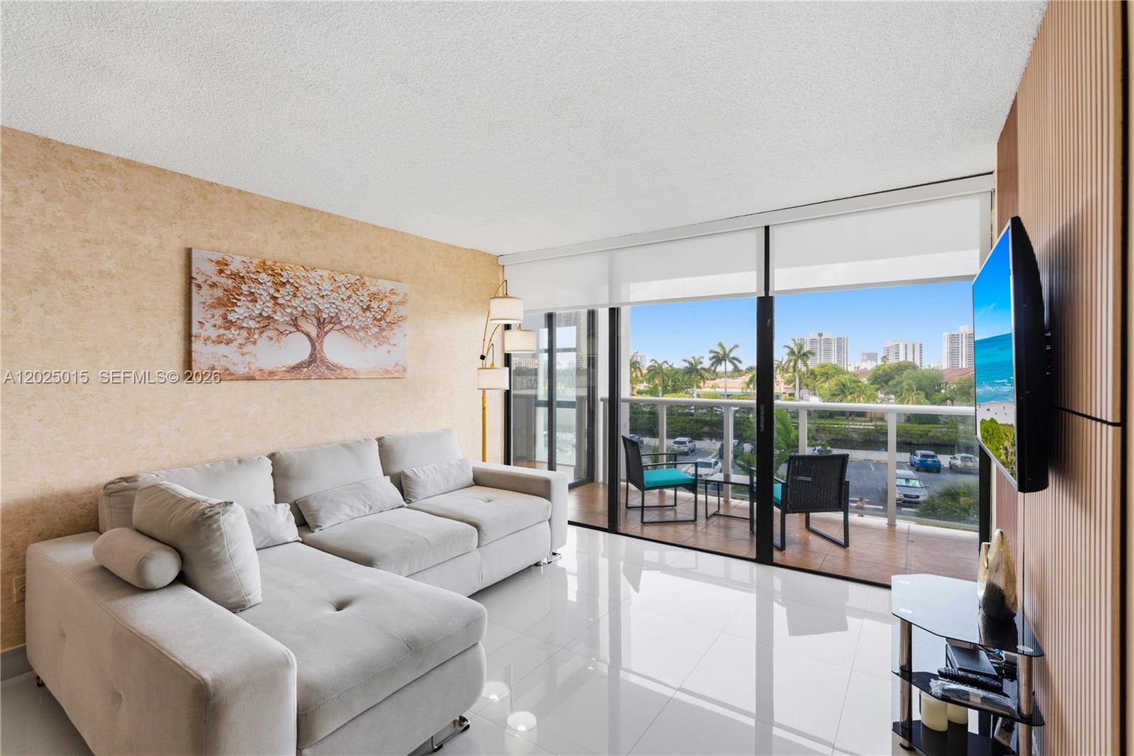 AVENTURA ELDORADO CONDO - Residential