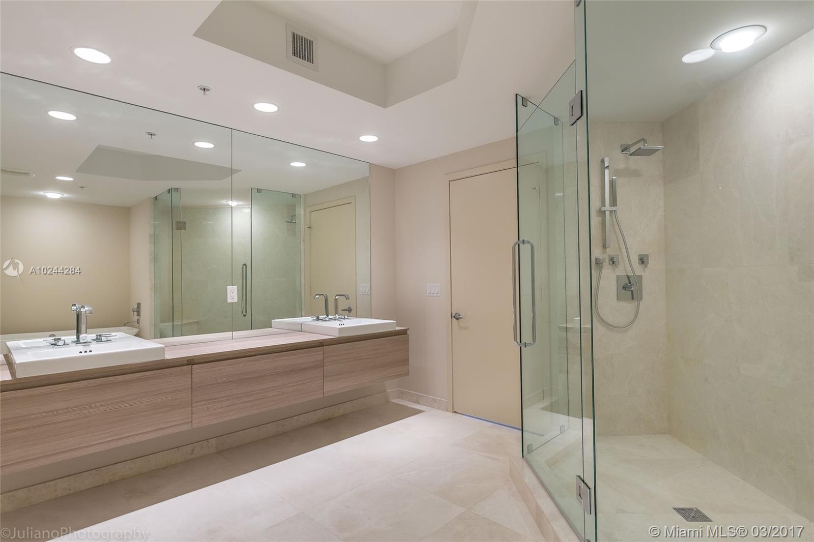 MARINA PALMS RESIDENCES - Residential Lease