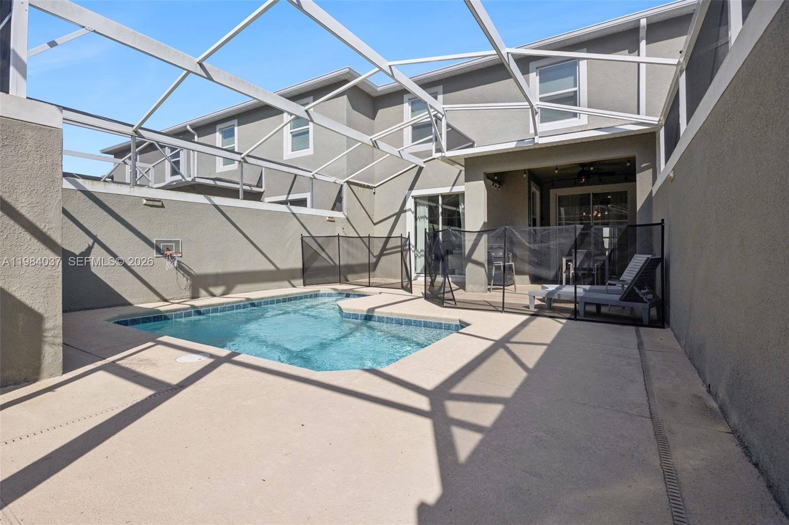 STONEYBROOK SOUTH NORTH - Residential