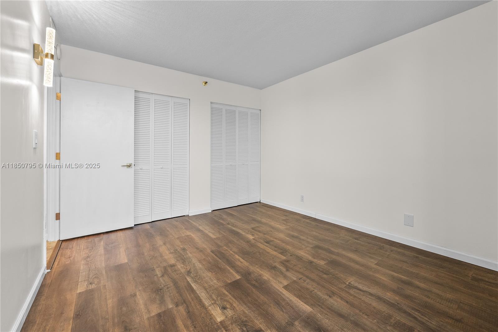 DELVISTA TOWERS CONDO - Residential