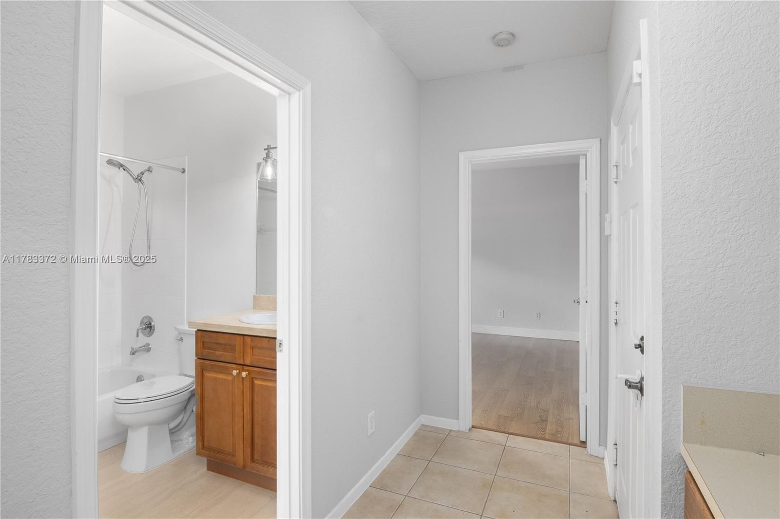 LAKEVIEW WEST - Residential