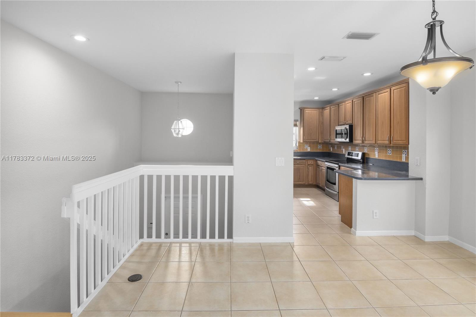 LAKEVIEW WEST - Residential