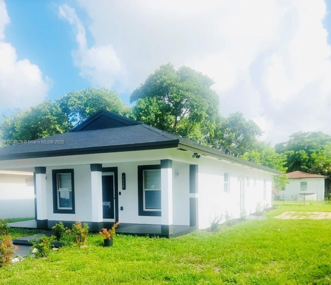 6600 Nw 29th Ave, Miami, Broward County, Florida - 4 Bedrooms  
2 Bathrooms - 