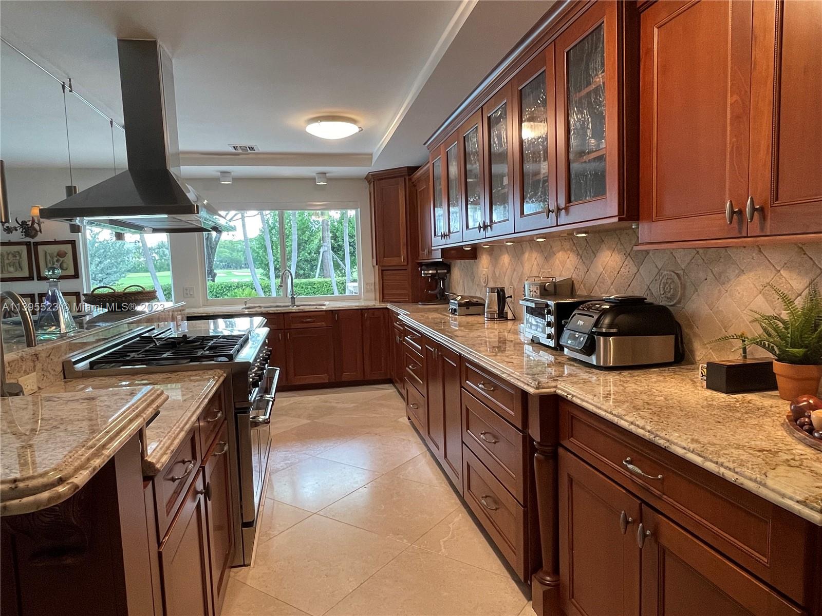 DIPLOMAT GOLF ESTATES - Residential