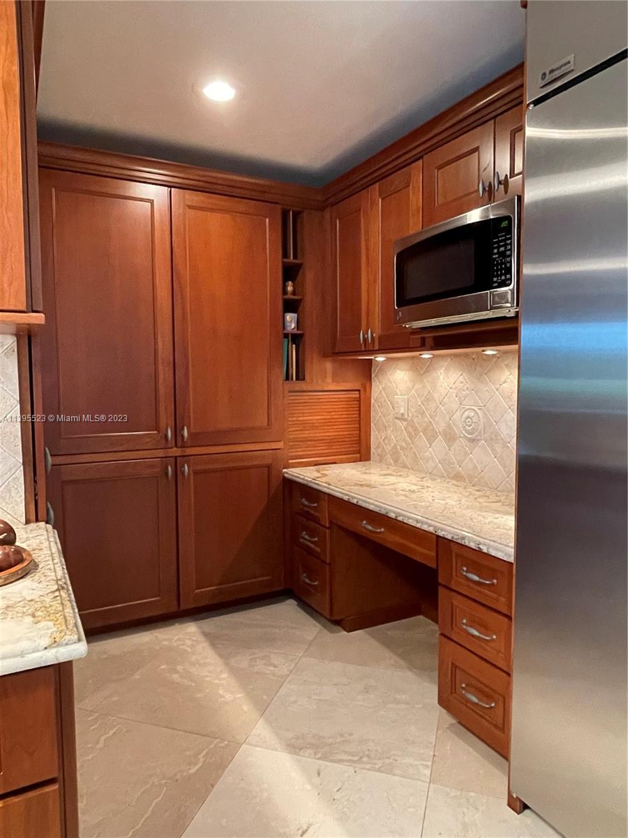 DIPLOMAT GOLF ESTATES - Residential