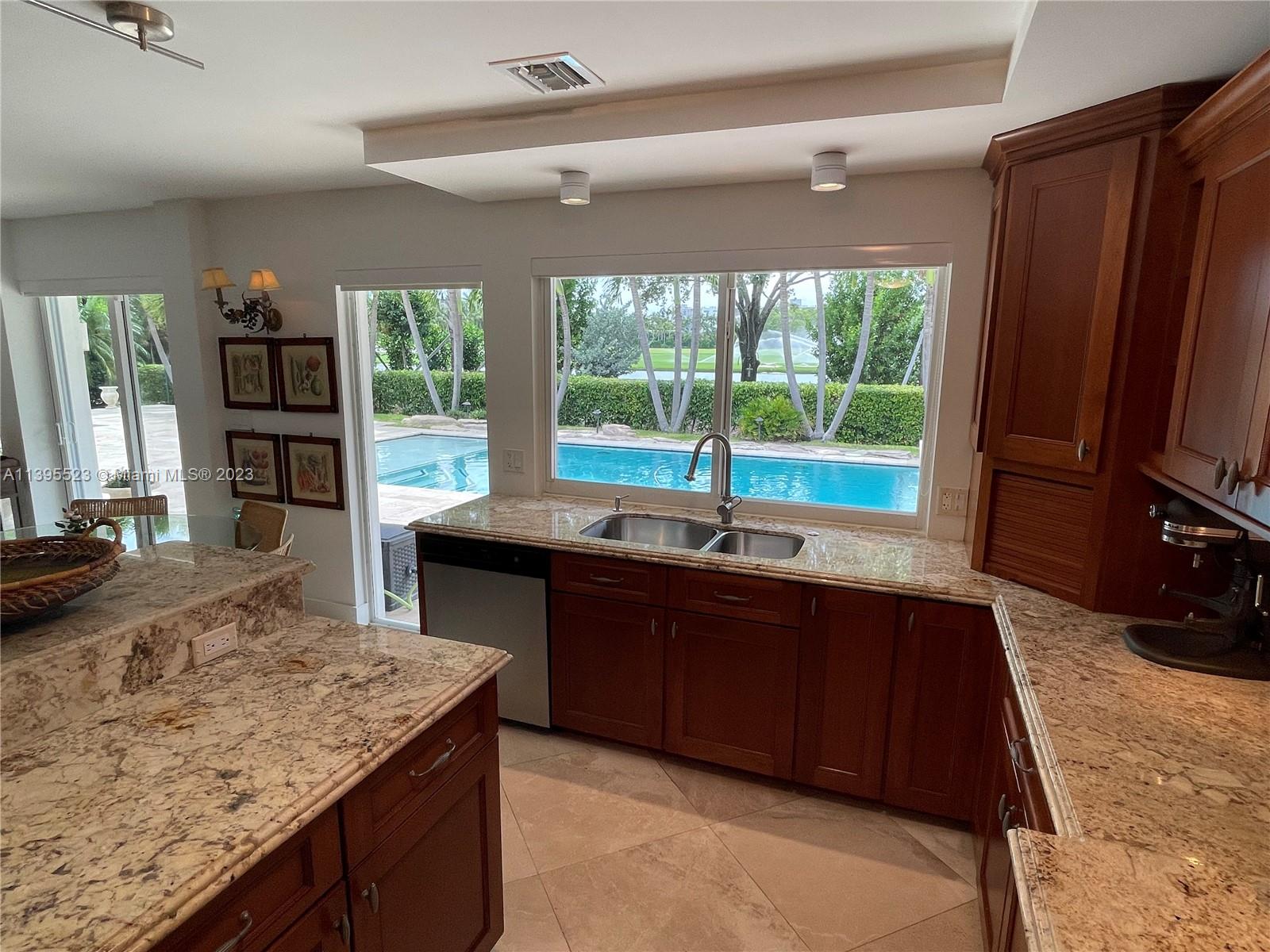 DIPLOMAT GOLF ESTATES - Residential