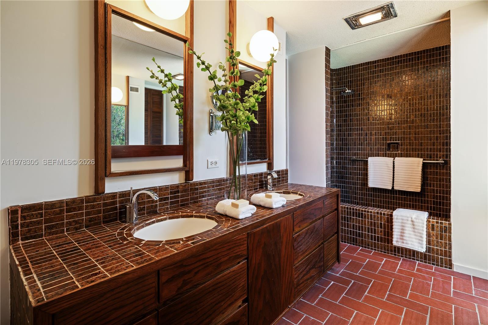 DEVONWOOD - Residential