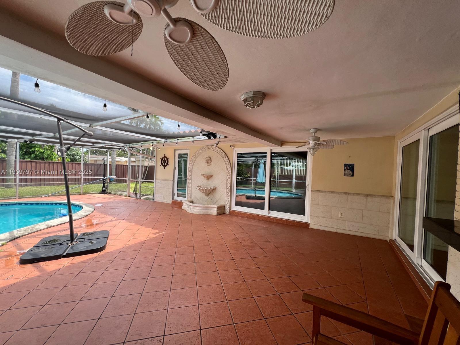 HOLLYWOOD HILLS - Residential Lease