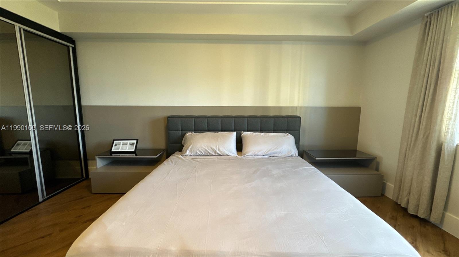 TURNBERRY VLG NO TOWER CO - Residential Lease