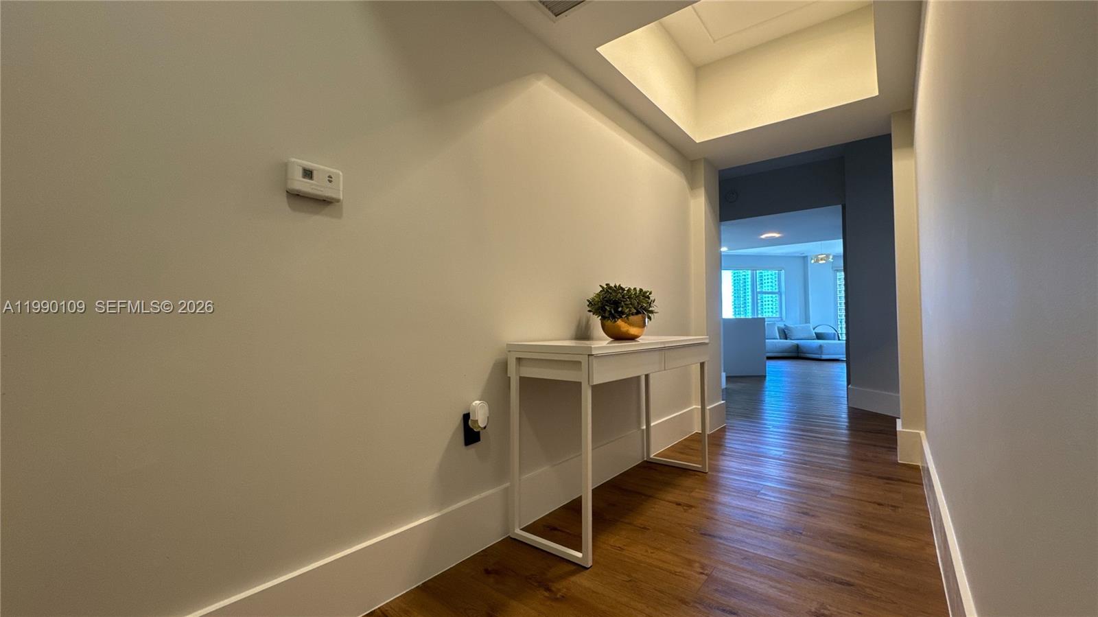 TURNBERRY VLG NO TOWER CO - Residential Lease