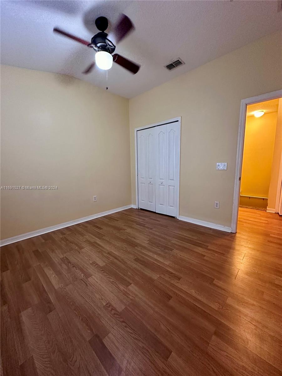 CARTER GLEN CONDOMINIUM - Residential