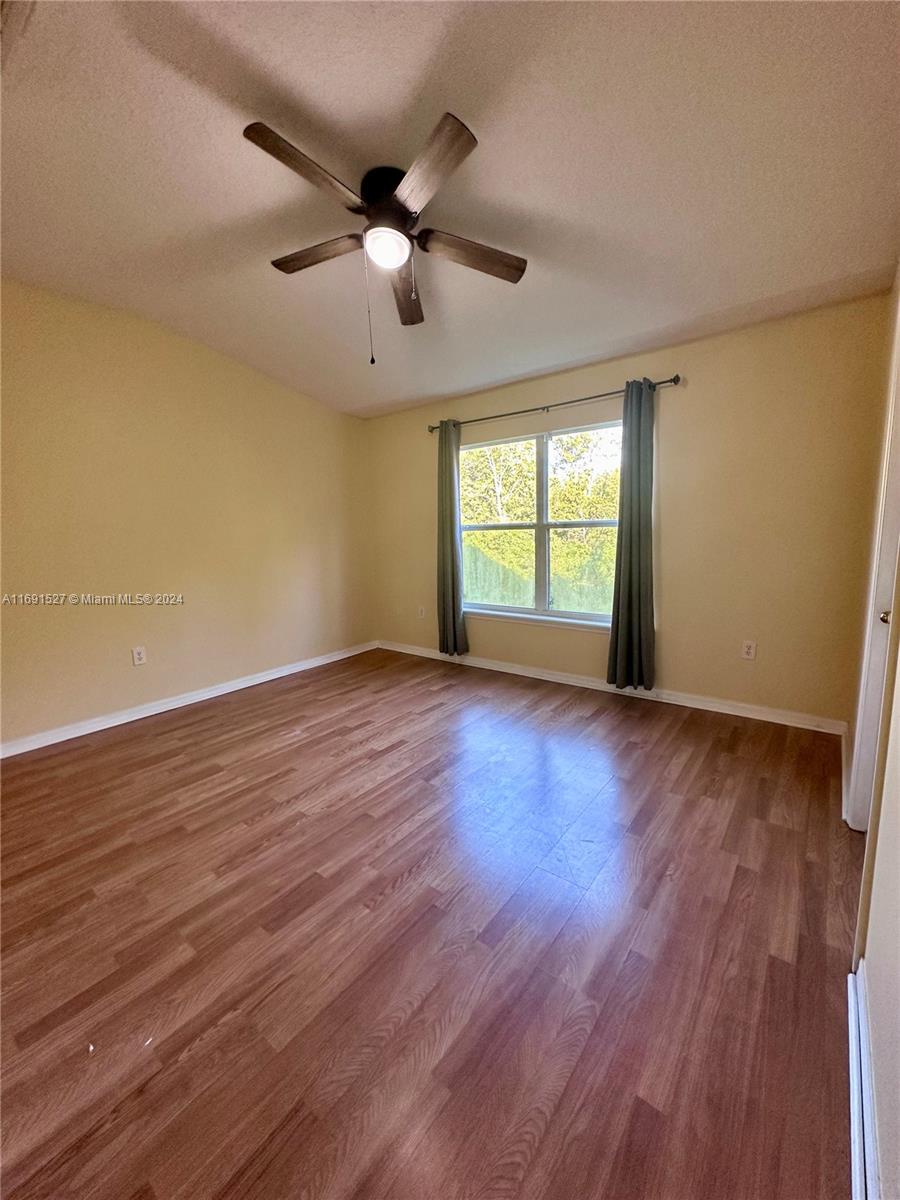 CARTER GLEN CONDOMINIUM - Residential