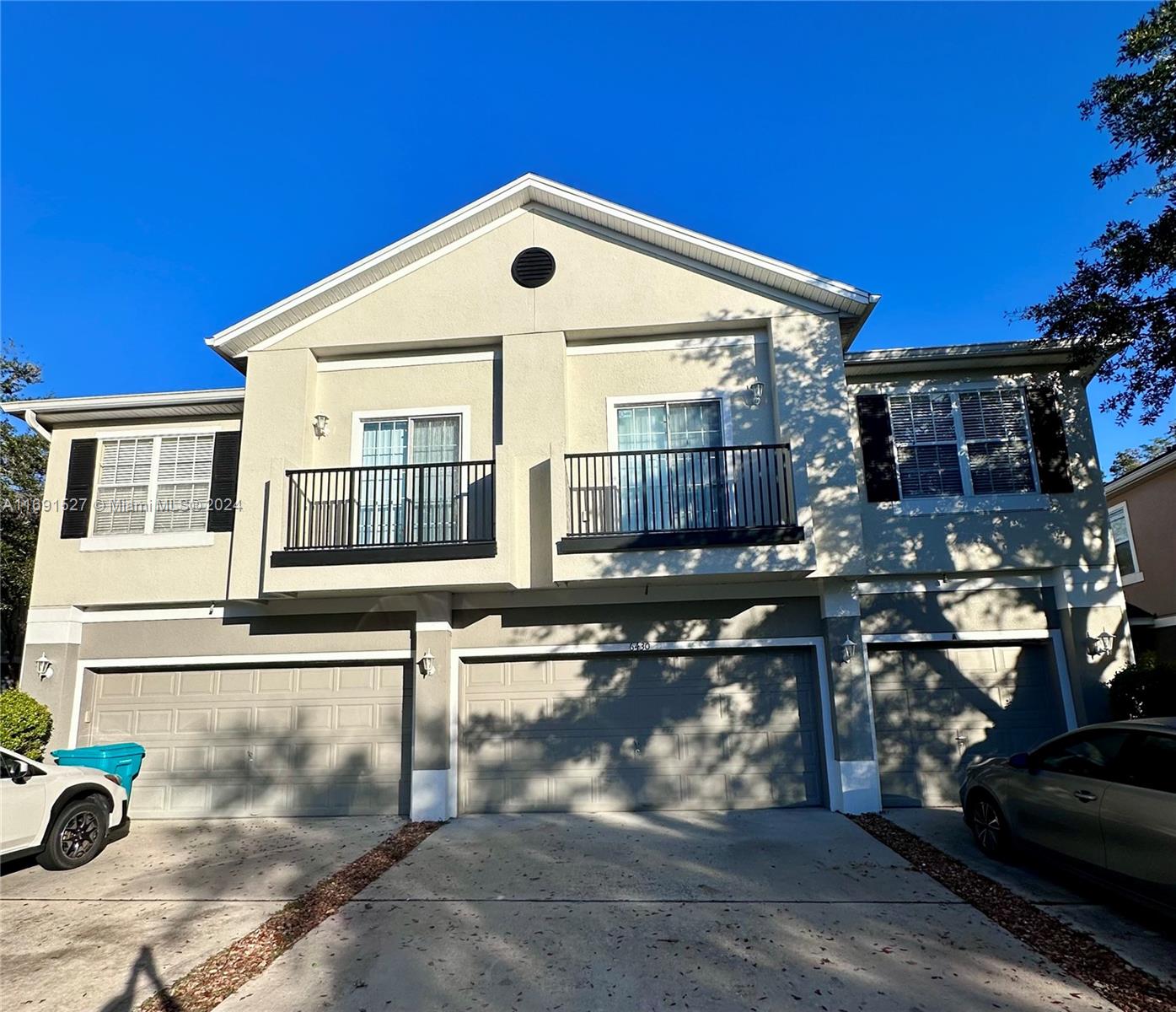 CARTER GLEN CONDOMINIUM - Residential