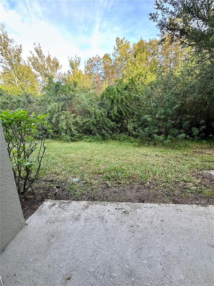 CARTER GLEN CONDOMINIUM - Residential