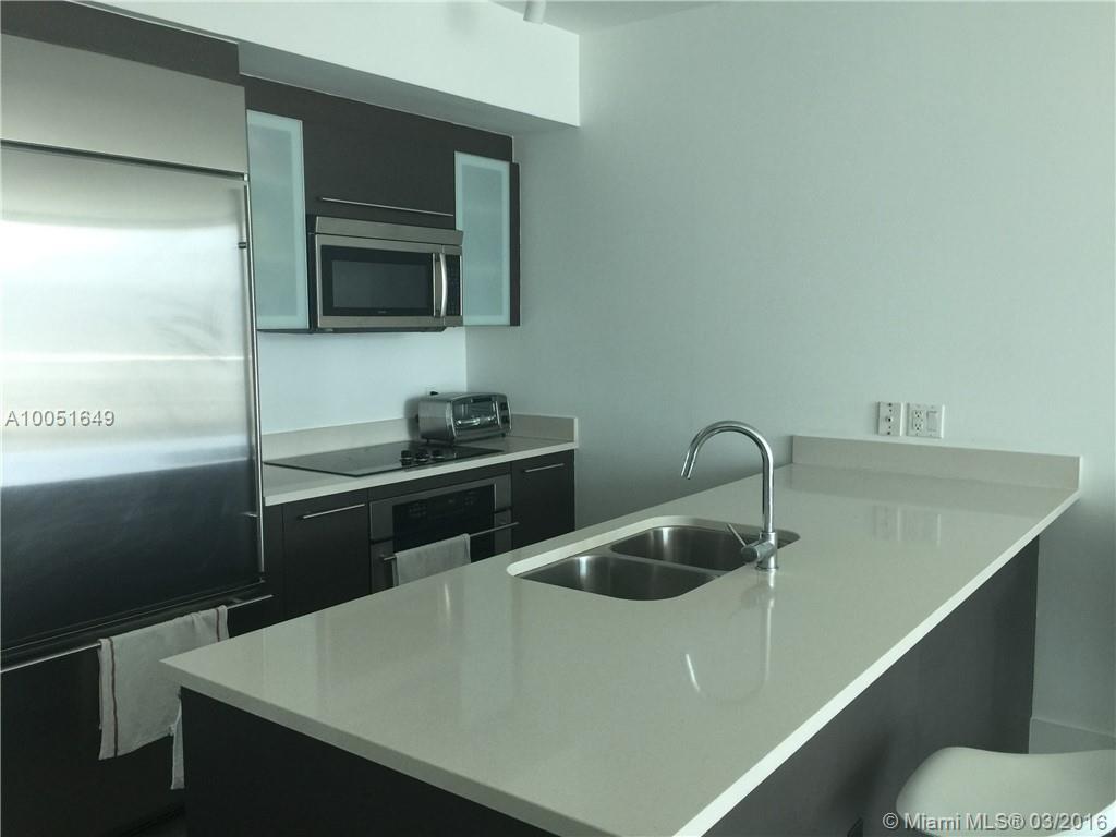 500 Brickell West Condo - Residential Lease