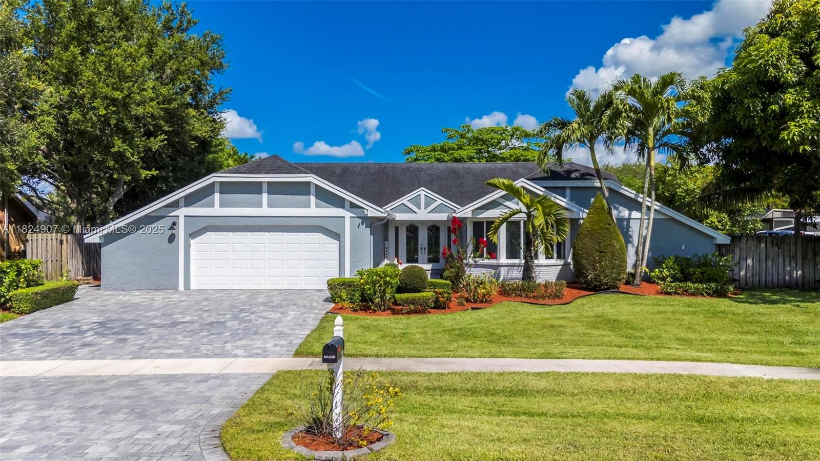 15904 W Wind Cir, Sunrise, Miami-Dade County, Florida - 3 Bedrooms  
2 Bathrooms - 