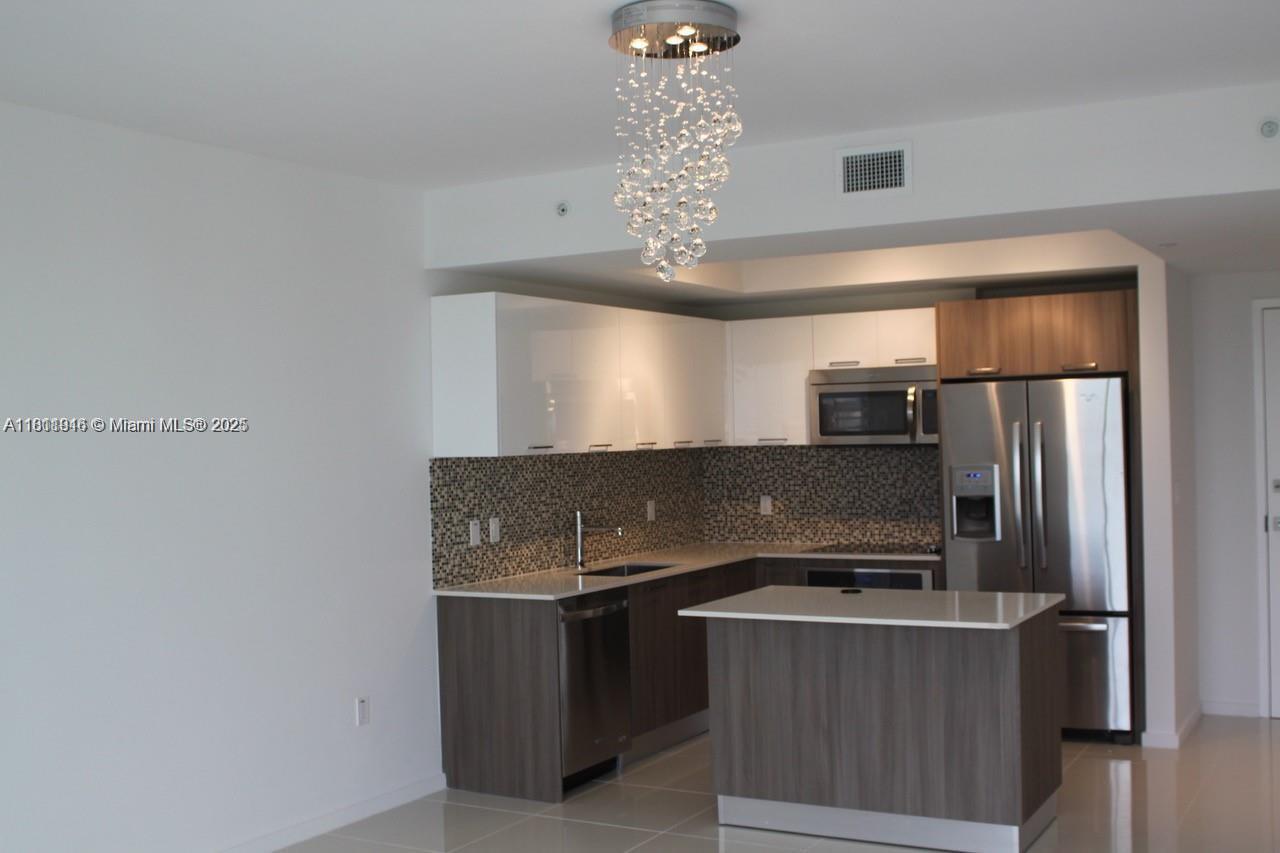 Rental Property at 5300 Nw 85th Ave 407, Doral, Miami-Dade County, Florida - Bedrooms: 1 
Bathrooms: 1  - $2,500 MO.