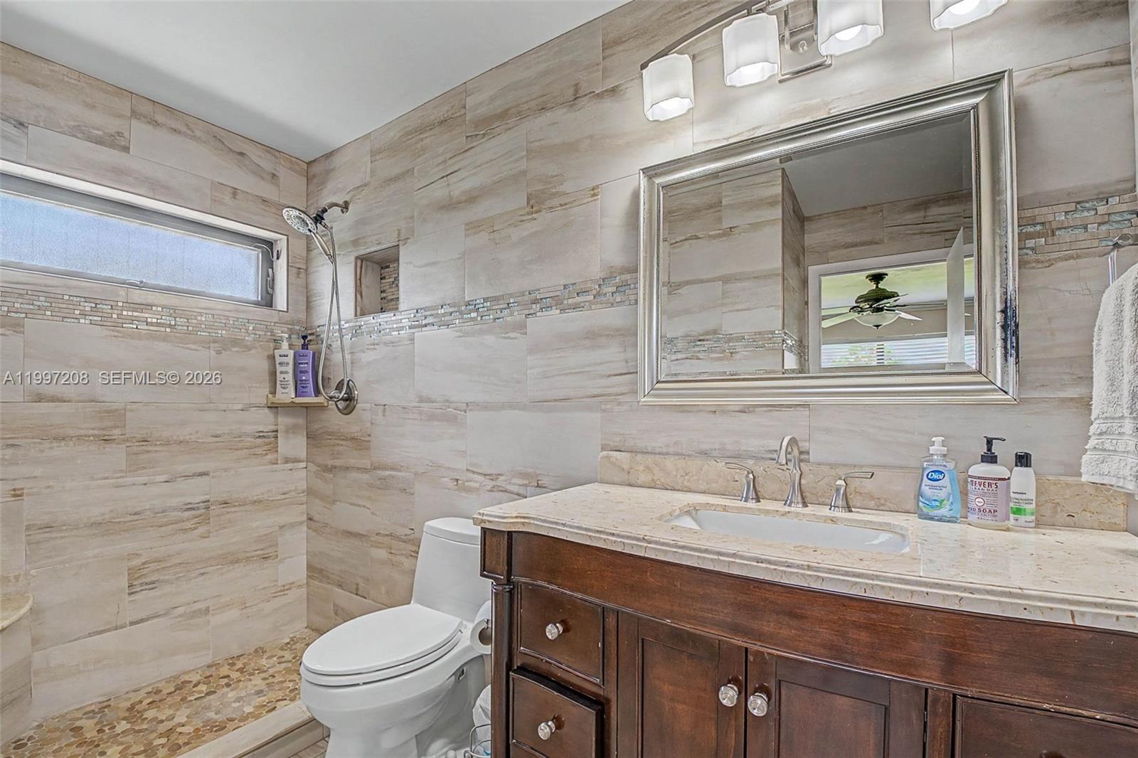 KENDALE LAKES SEC TWO - Residential