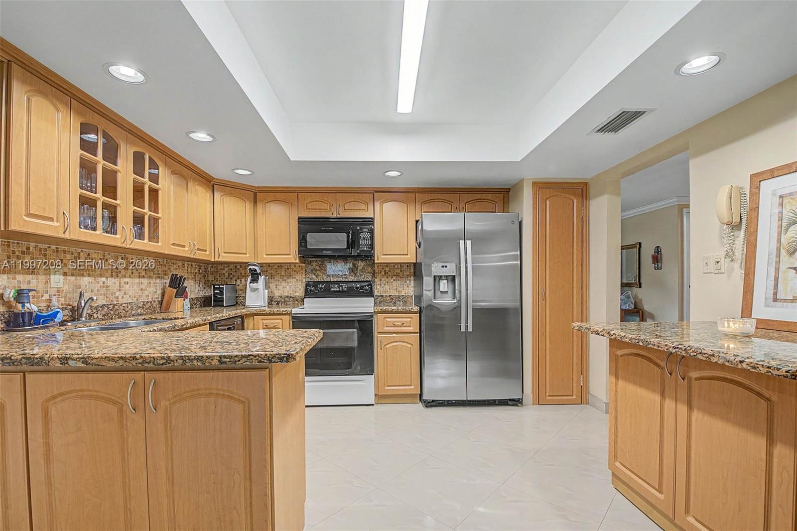 KENDALE LAKES SEC TWO - Residential