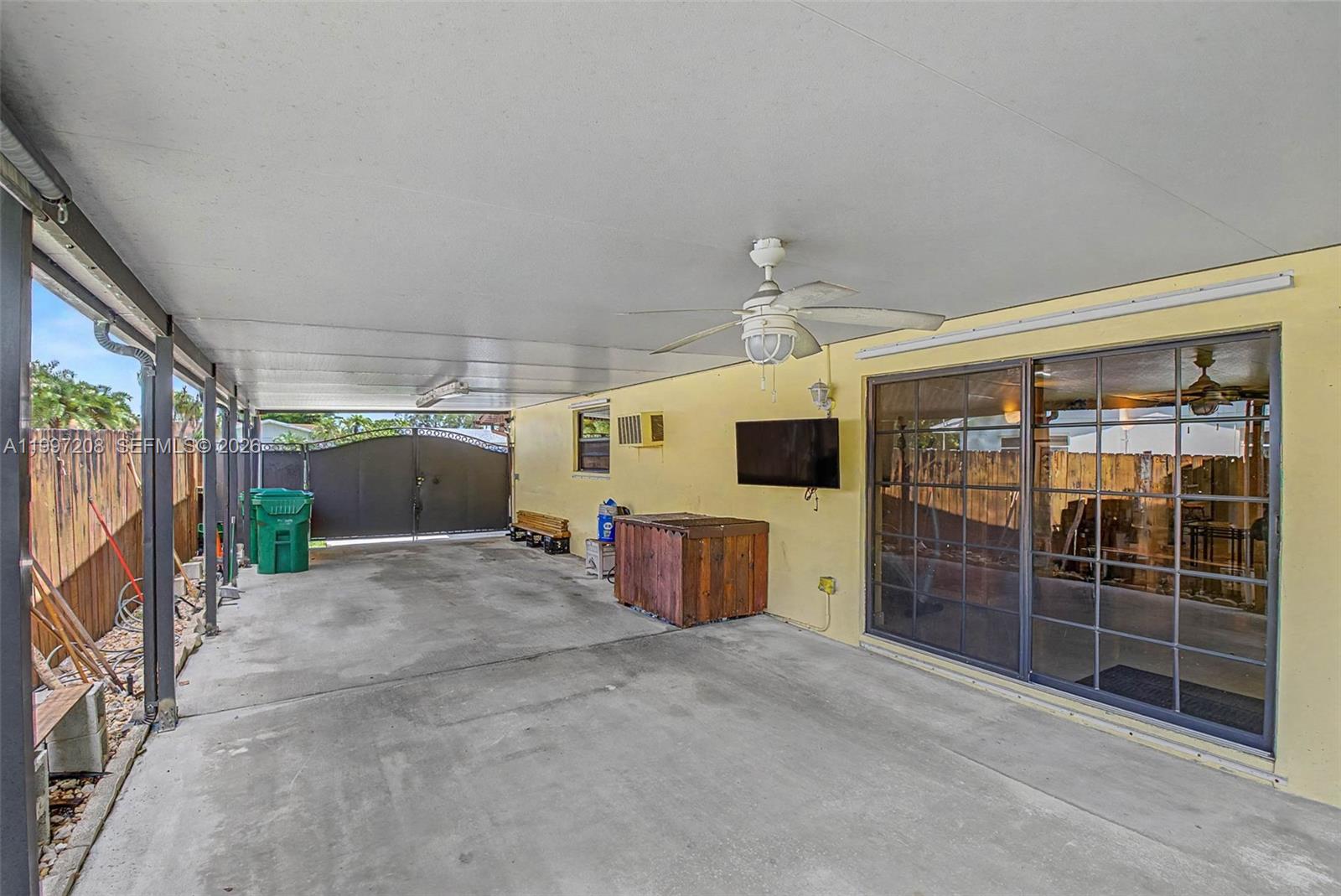 KENDALE LAKES SEC TWO - Residential