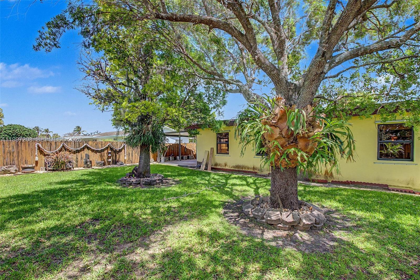 KENDALE LAKES SEC TWO - Residential