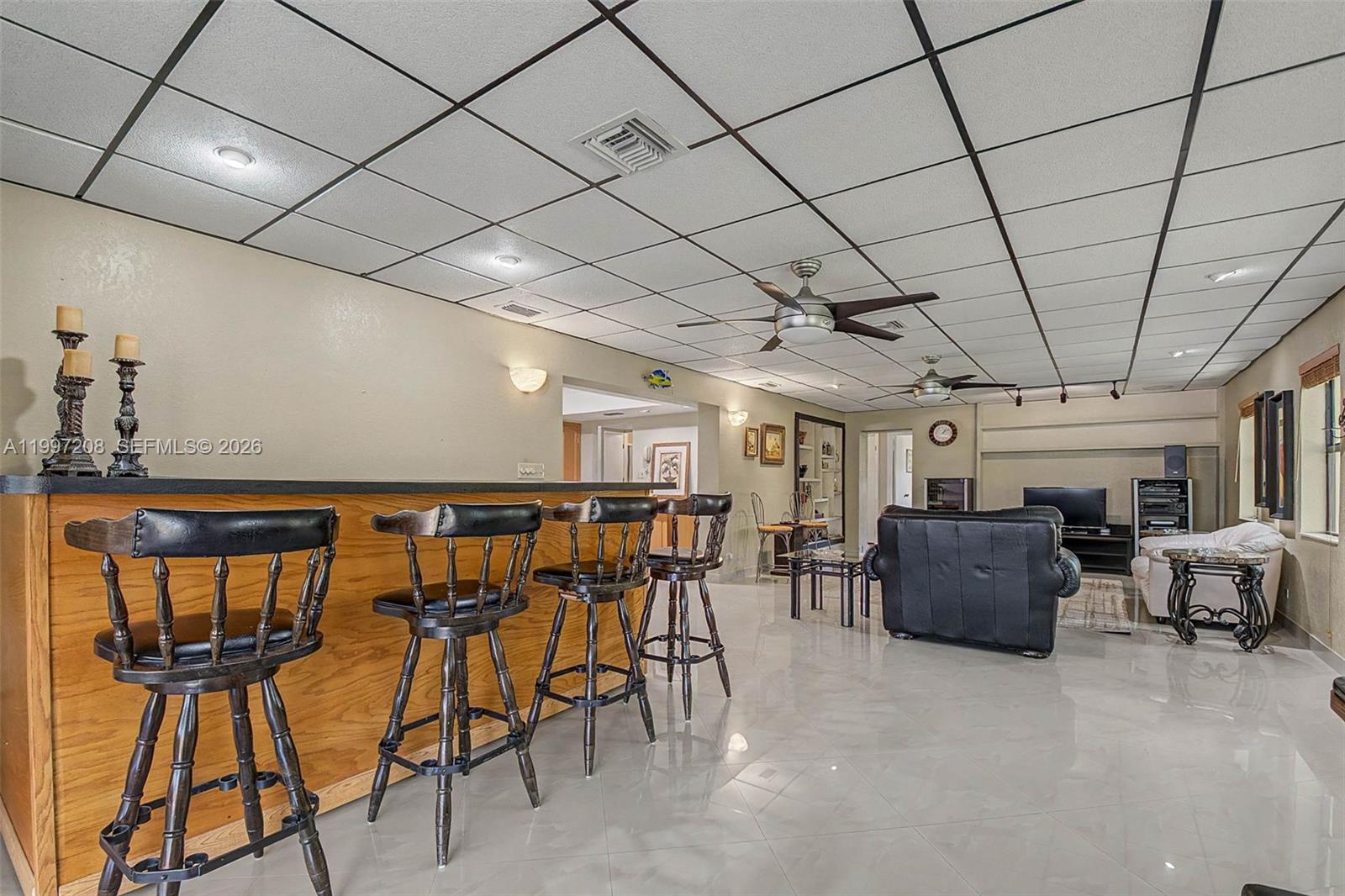 KENDALE LAKES SEC TWO - Residential