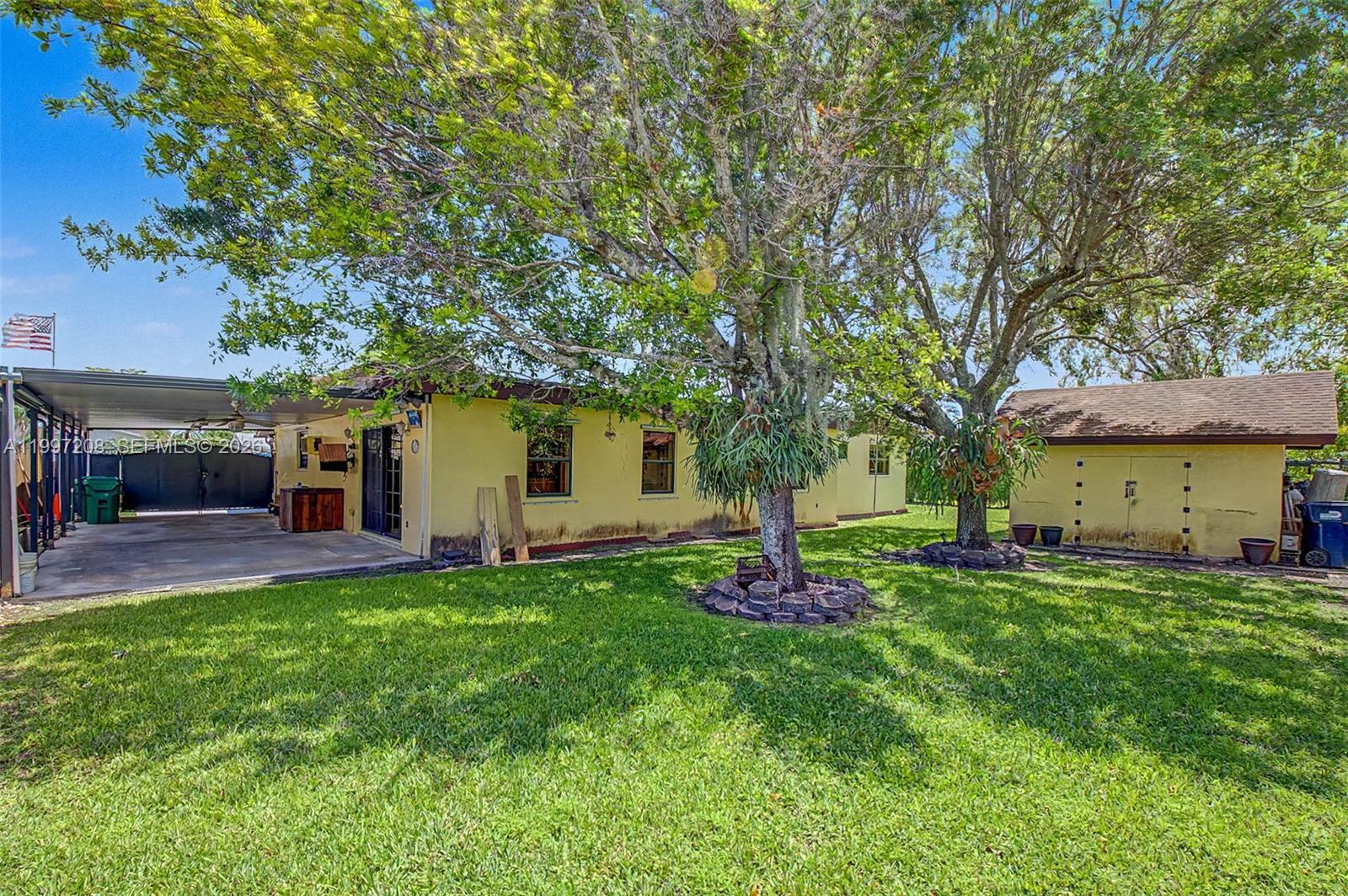 KENDALE LAKES SEC TWO - Residential