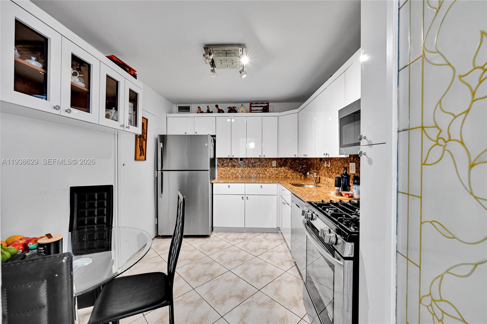 PARKER PLAZA CONDO ESTATE - Residential