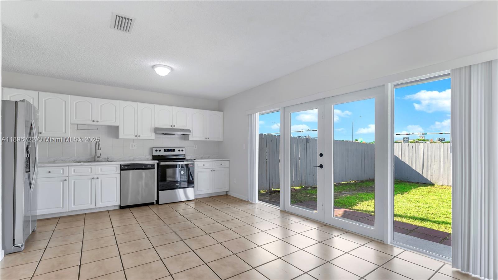 SAN SEBASTIAN TWNHSES - Residential Lease