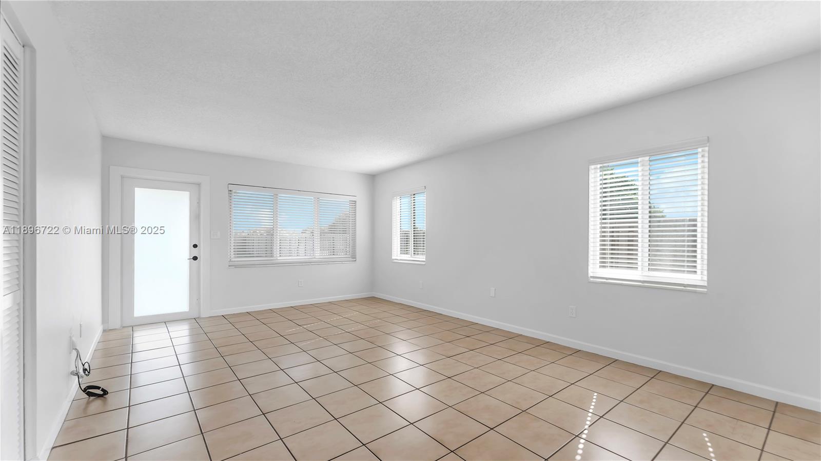 SAN SEBASTIAN TWNHSES - Residential Lease