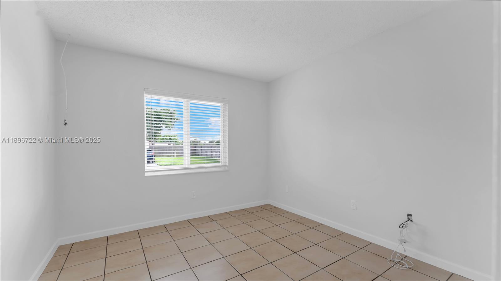 SAN SEBASTIAN TWNHSES - Residential Lease